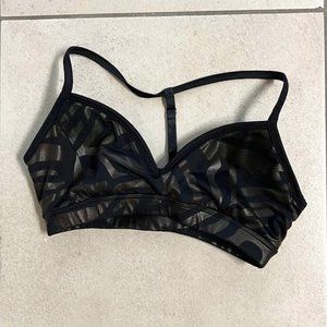 Y-strap zebra embossed sports bra, size S